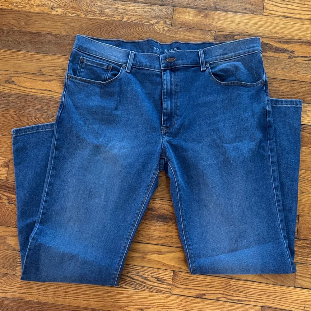 Stylish Indigo Men's Jeans